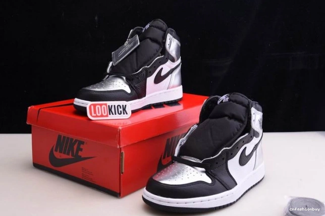 JORDAN WMNS HIGH OG 1 AIR CD0461-001 TOE SILVER 1206